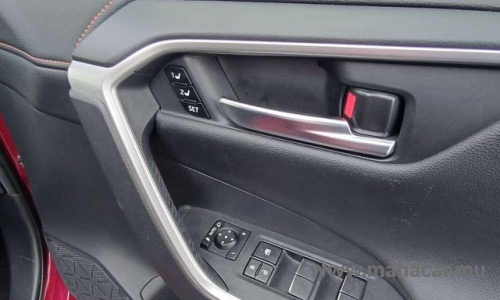 2023 Toyota Rav4 photo 12